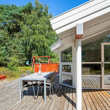 Feriehus Kjempefint Hjem I Nexø Med Badstue *
